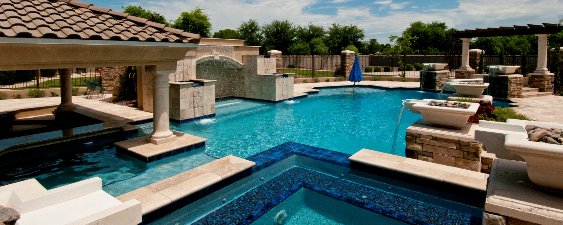 Mesa Precast Products for Hardscape, Landscaping - Wall Caps, Pool Coping, Columns, Planters, Architectural Trim, Fountain